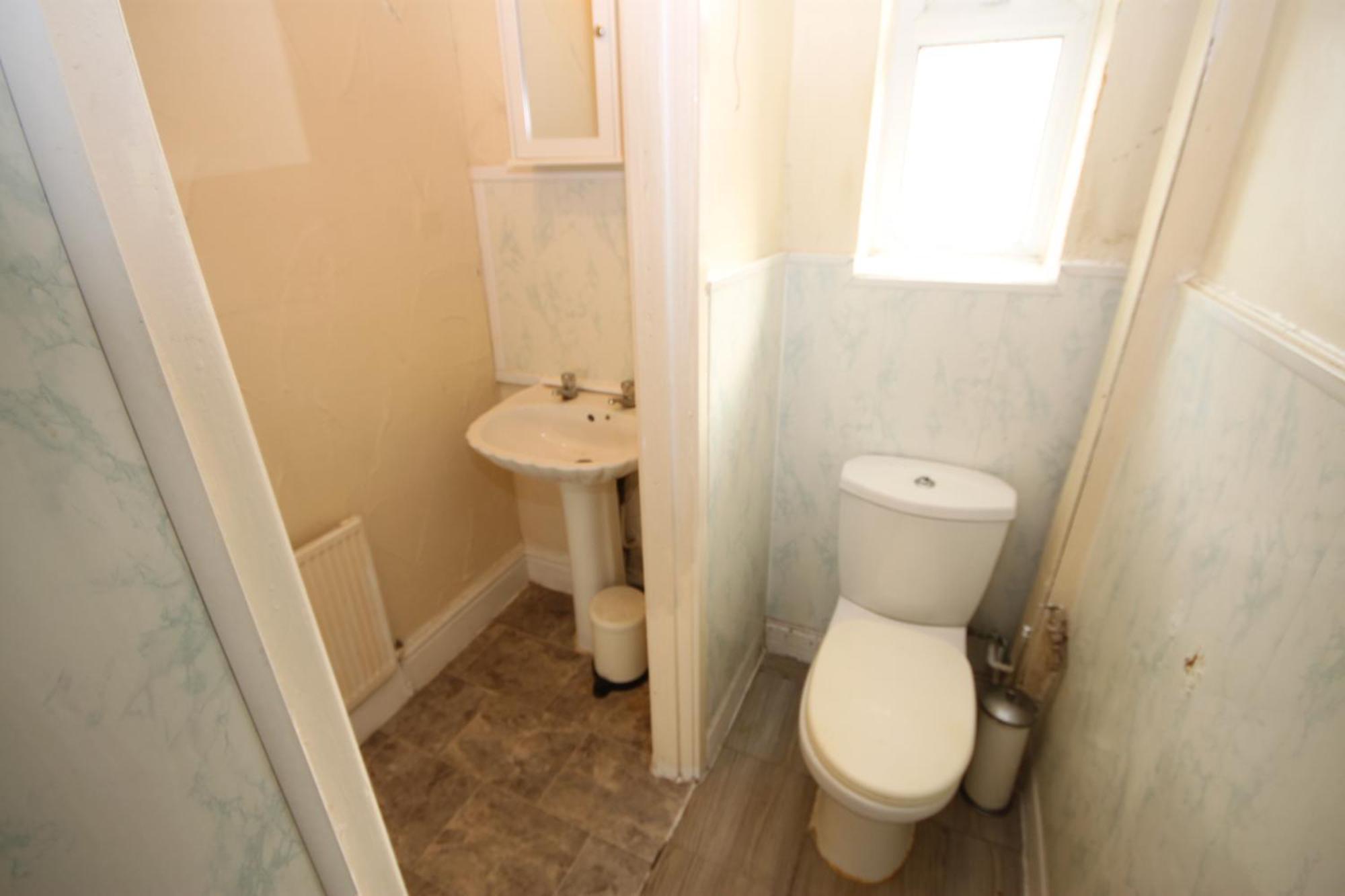 Barton Seaview, Self Catering Studio Apartments, Promenade & Central Beach Location, Families, Couples Or 23 Years Plus Only, Free Parking Blackpool Værelse billede